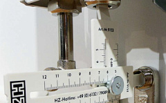 Линейка HZ для измерения расстояния между отводами труб